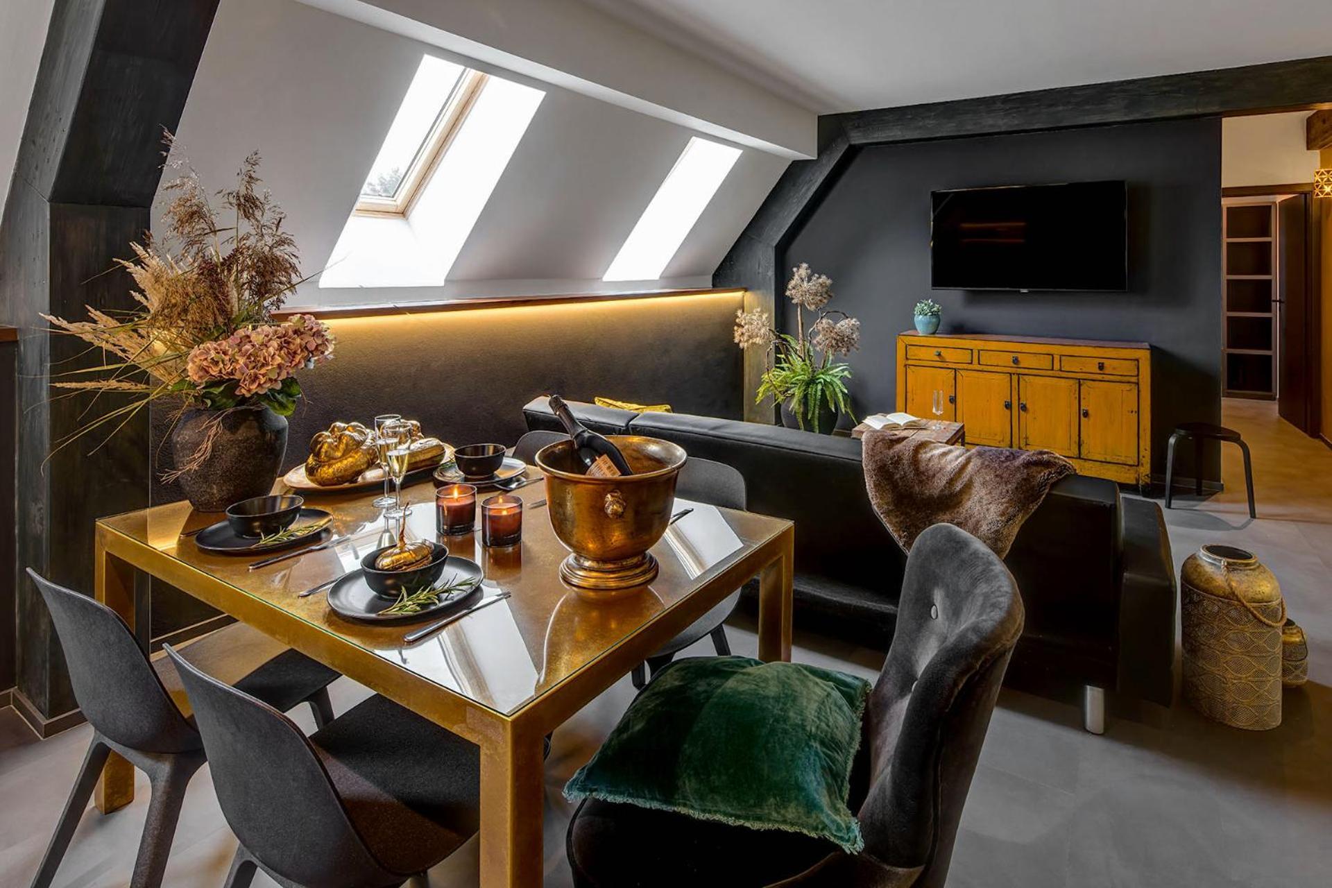 Royal Apartmany Dobris Buitenkant foto
