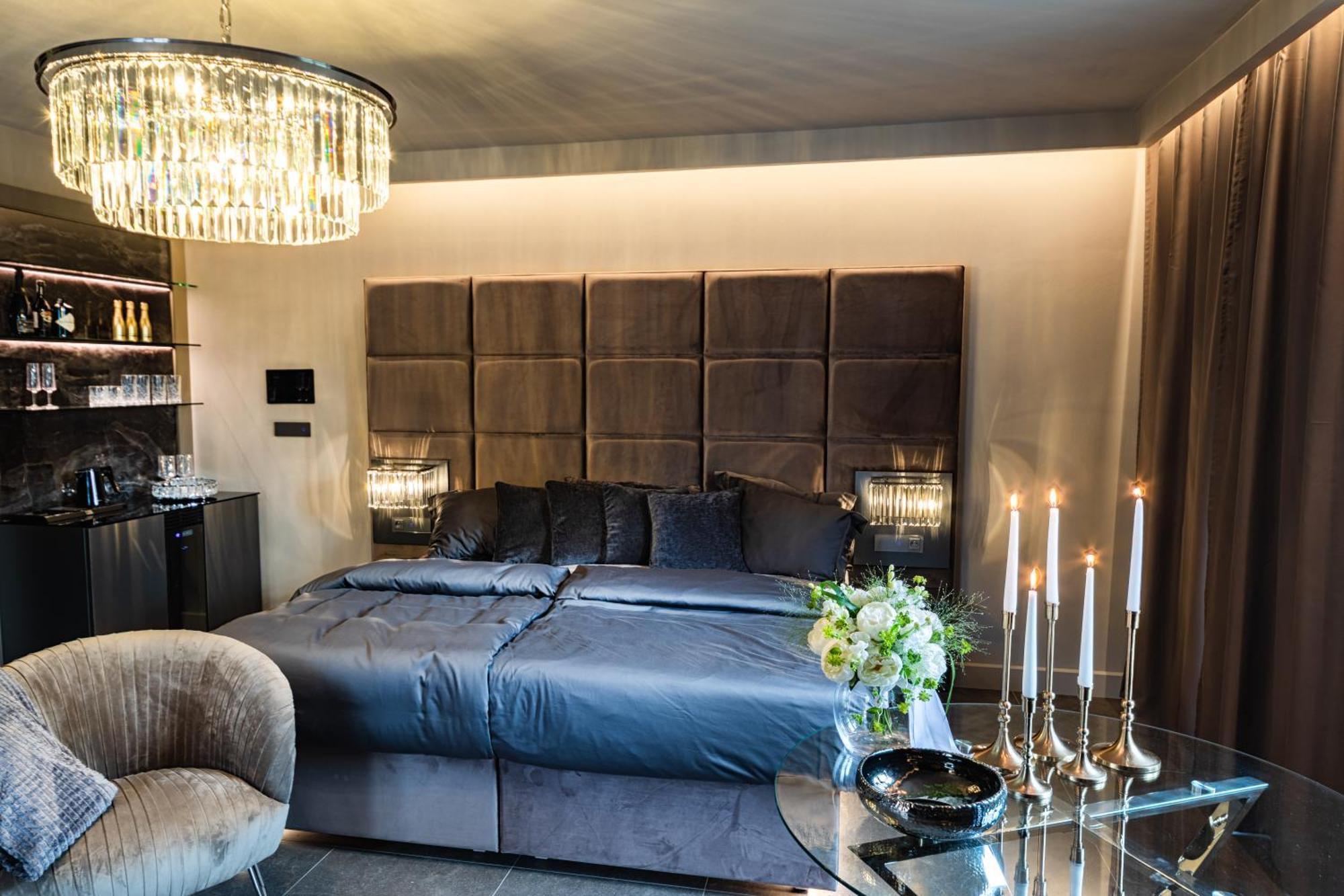 Royal Apartmany Dobris Buitenkant foto